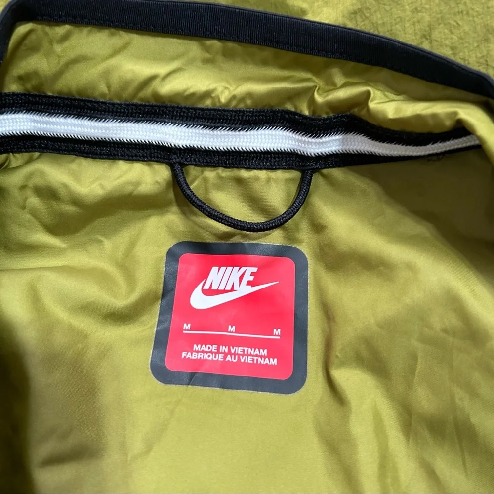 Nike Tech Woven Utility Repel Zip Up Vest Green Medium Gorpcore Outdoor Granola